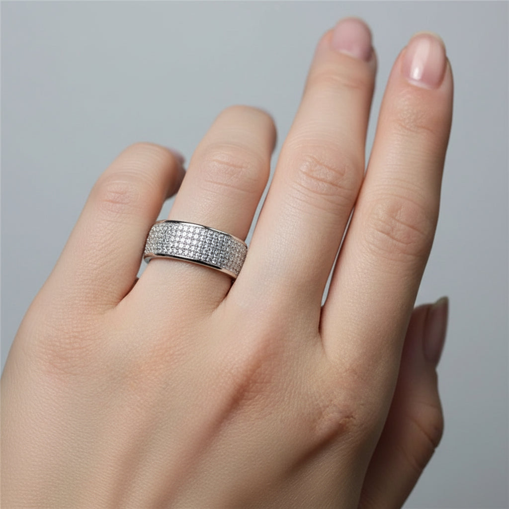 Round Zircon Ring – Silver &amp; Gold